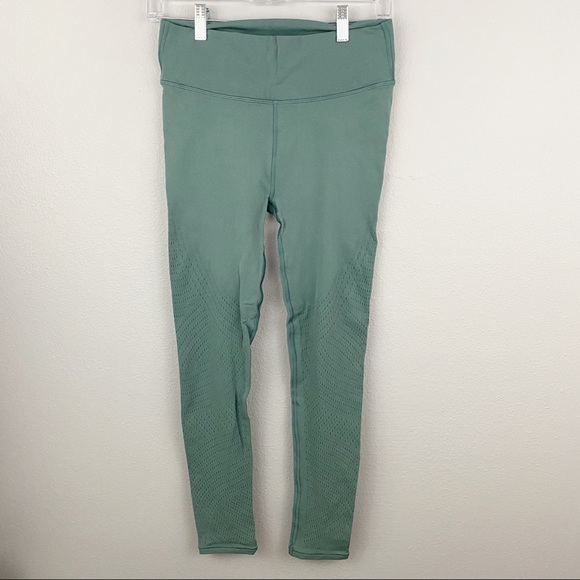 lululemon athletica Pants - Lululemon • NWOT Green Reveal 25”